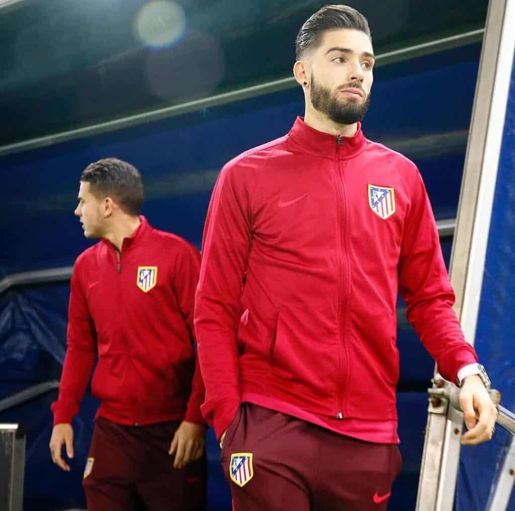 Famous Yannick Carrasco Haircut