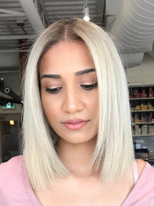 short hairstyles for round faces and thin hair