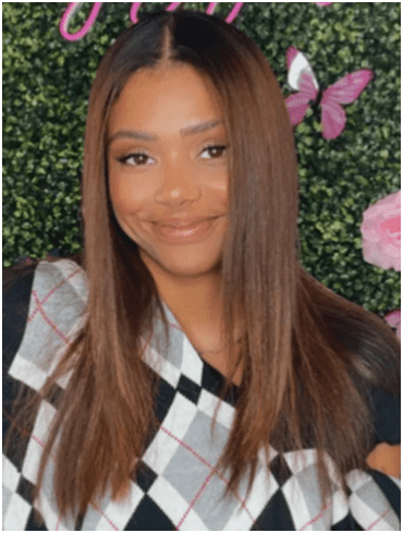 The Classic Center-Parted Straight hairstyle