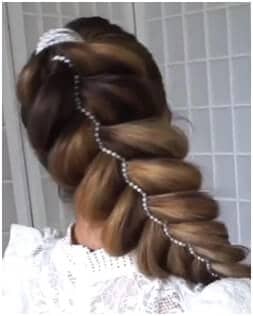 Teens Pull-through hairstyles