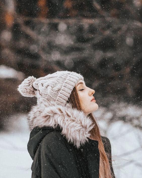 Does Hair Fall Increase in Winter, Do we lose more hair in winter?, Which Season does hair fall increase?, How many hair fall is normal in winter?, Why does hair fall during winter?, how to stop hair fall immediately during winter, how can i stop hair fall in winter season, what is seasonal hair loss, in which season hair fall most, hair loss more in summer or winter, hair fall in winter home remedy, How can I protect my hair in winter from hair fall, can cold weather affect hair?, Proper hair care for hair fall in winter,