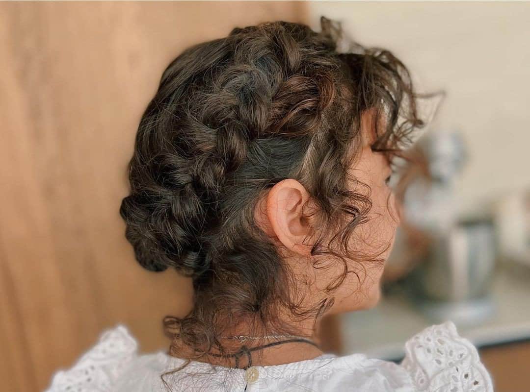 girl with a brown braided crown