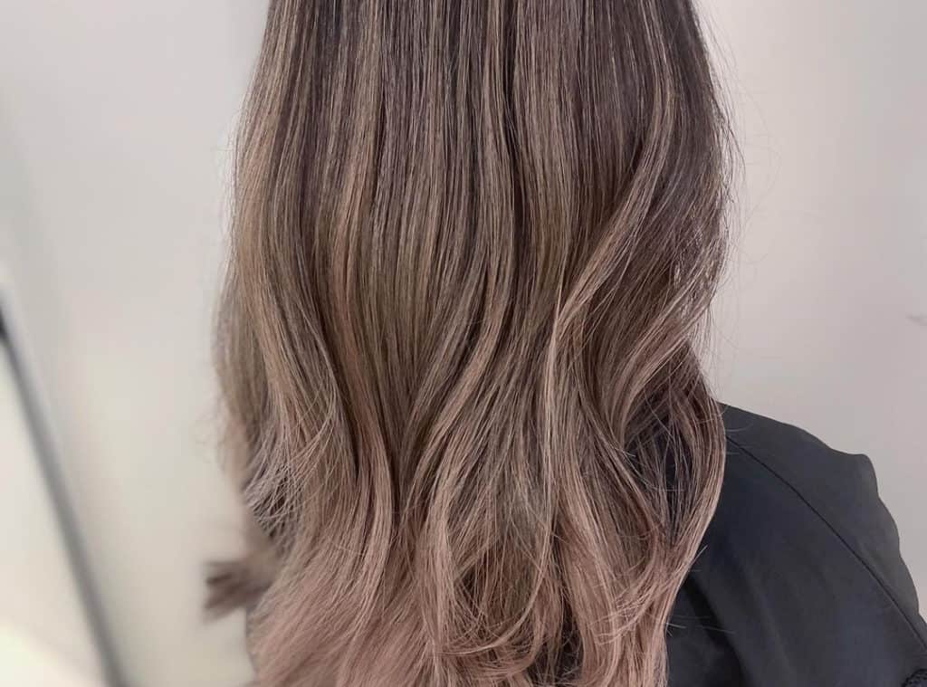 cool idea with blonde balayage for Asian hair