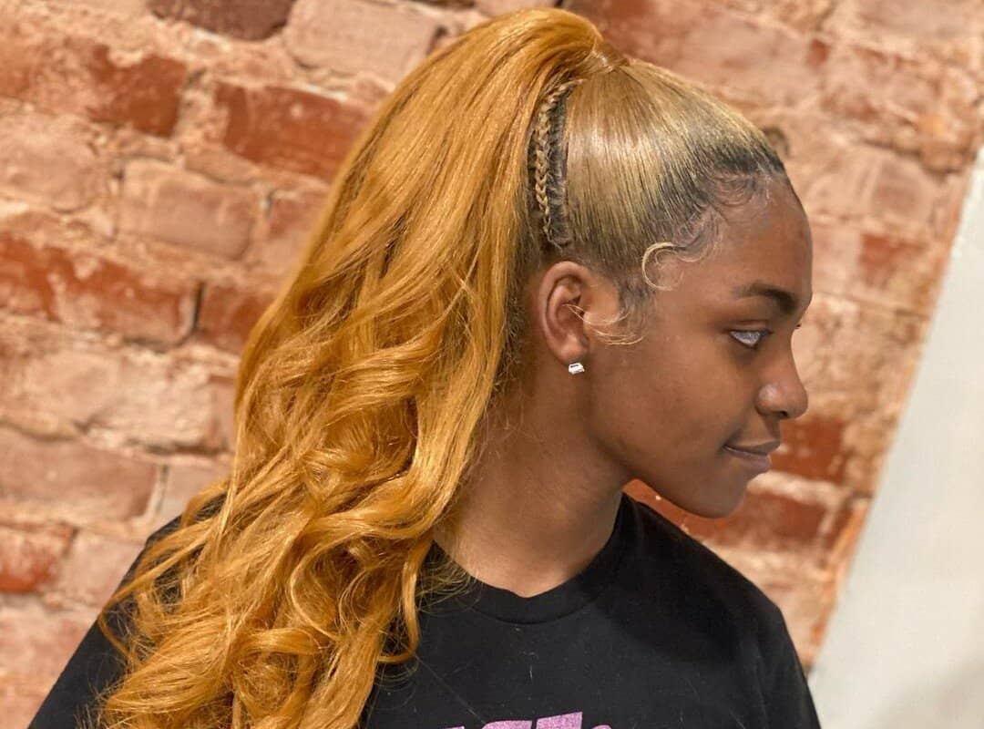 girl with brown and blonde Half Up hairstyle