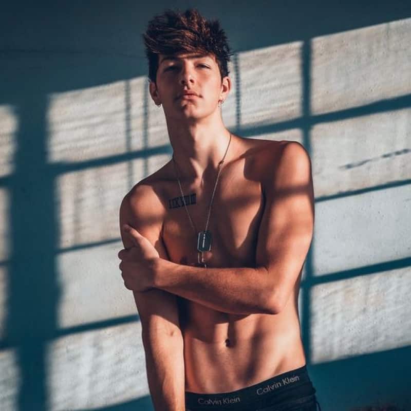 Taylor Holder photo